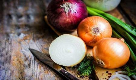  خانم ها برای جلوگیری از این سرطان بیشتر پیاز بخورند!