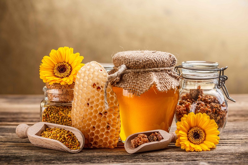 ویژگی‌های ظاهری عسل سالم و طبیعی چیست؟