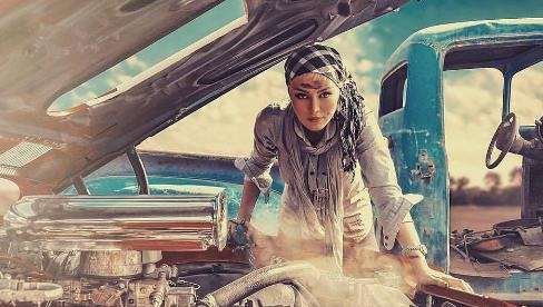  وقتی که سحر قریشی مکانیک می شود! عکس