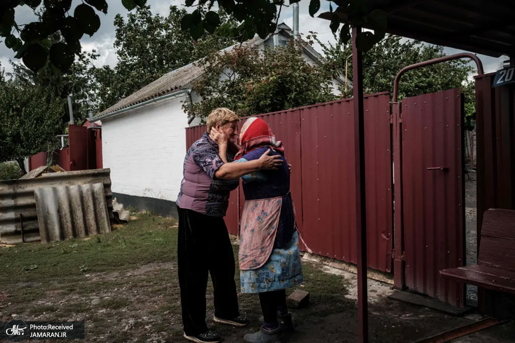 دیدار خواهر و برادر پس از شش ماه در اوکراین + عکس