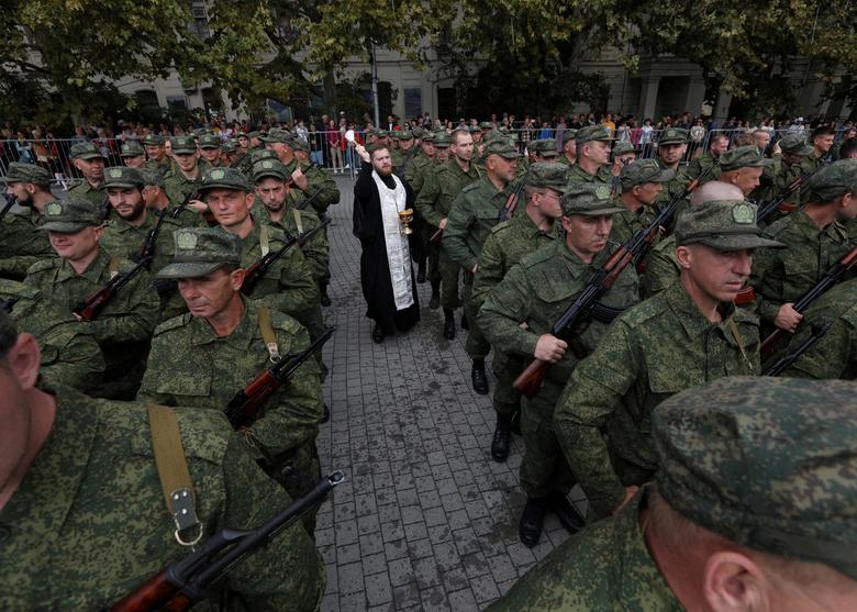اعزام نیروهای ارتش روسیه به جنگ اوکراین + عکس