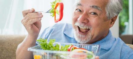 جذب این ویتامین ها و مواد معدنی در سالمندان کاهش می یابد/ راهکارهایی برای جلوگیری از سوء تغذیه در سالمندان