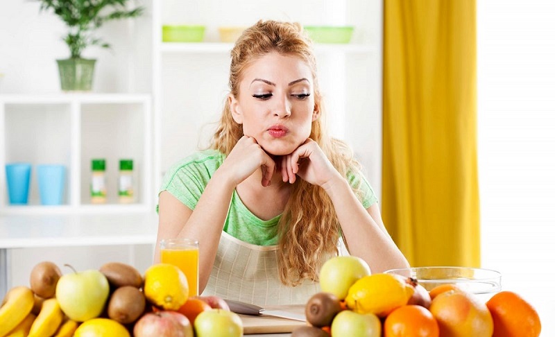 4 نشانه که به شما هشدار می‌دهد در مصرف میوه زیاده روی می‌کنید