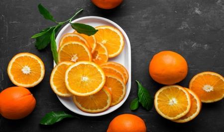  کلسیم کدام یک از این میوه ها از شیرهم بیشتر است