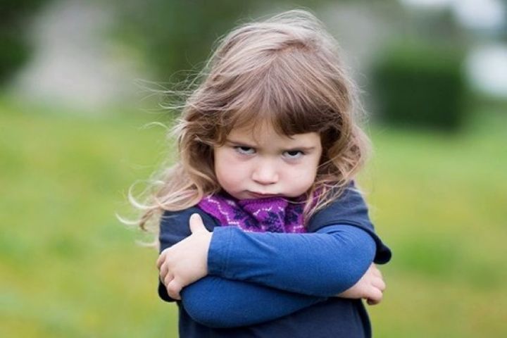 چکار کنیم کودک «لوس»نشود؟