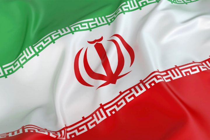 نگاهی به جایگاه بانوان در ایران