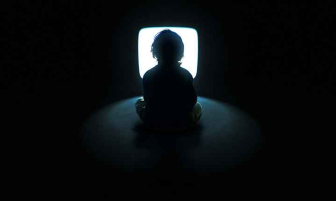 تماشای خشونت برای کودکان خطرناک است