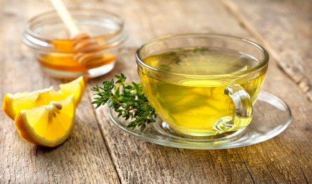  ۷ چای و دمنوش موثر که کیفیت خواب تان را بهبود می‌دهند!