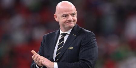 رییس فوتبال جهان پیروزی تیم ملی ایران را تبریک گفت +عکس