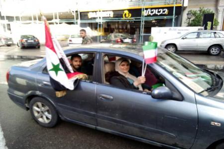 جشن پیروزی ایران در خیابان های دمشق +عکس