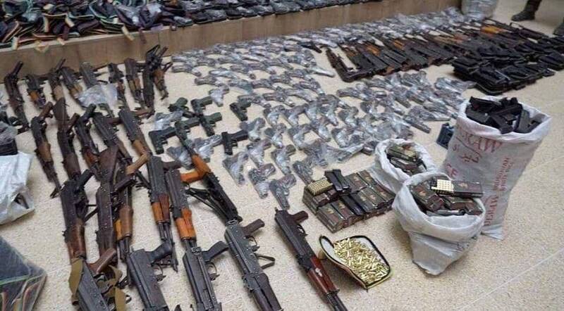اسلحه‌هایی که قرار بود به ایران قاچاق شود! + عکس