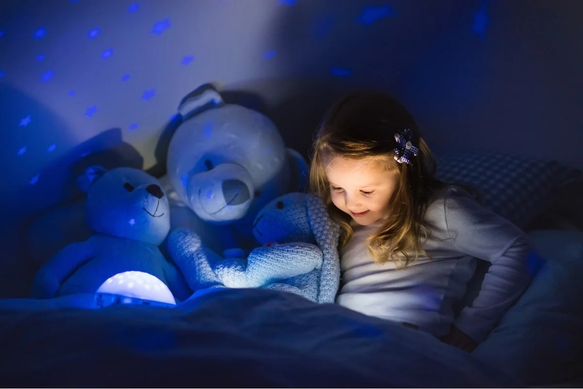 چراغ خواب با این رنگ نورها برای سلامت مغز مضر است