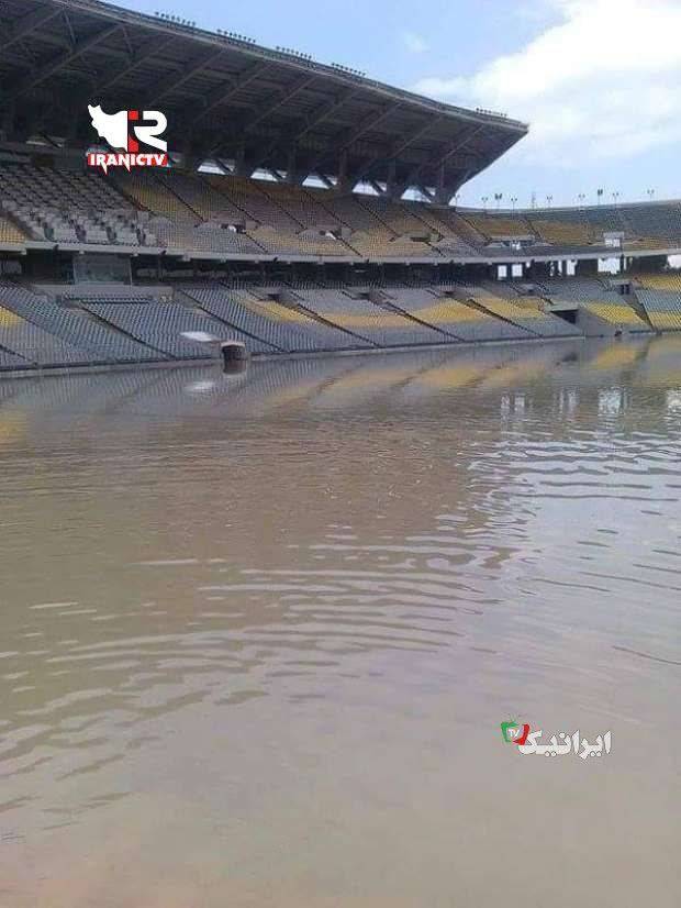 نمایی از ورزشگاه اسکندریه مصر غرق در آب! + عکس