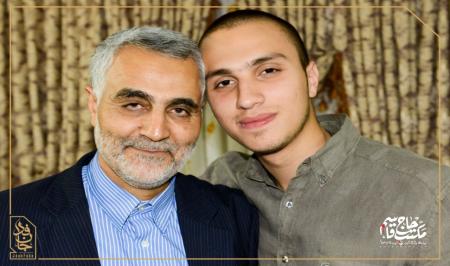  قابی از جهاد مغنیه در کنار حاج قاسم + عکس