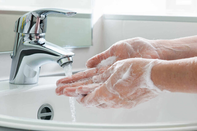 راهکارهای رفع خشکی پوست دست بر اثر شست و شوی مکرر