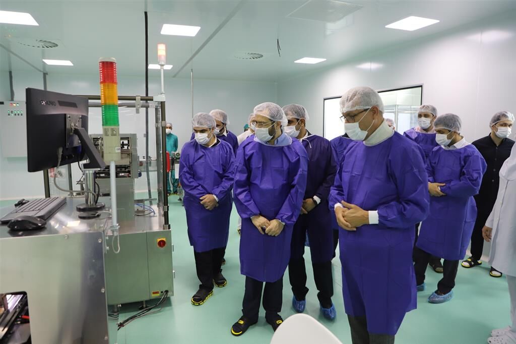 بهره برداری خط تولید محصولات دارویی در منطقه ویژه اقتصادی شیراز