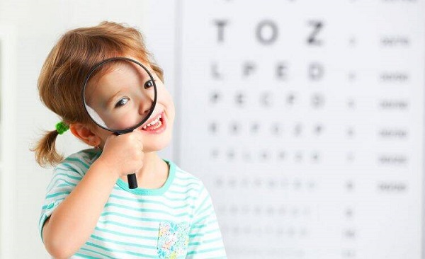 3 عامل مهمی که چشم کودک و نوجوان تان را ضعیف می کند