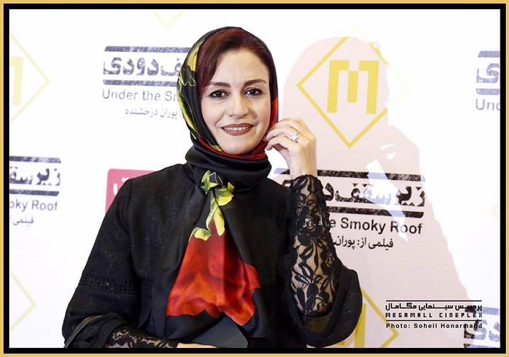 عکس/ حضور بازیگران در اکران  فیلم زیر سقف دودی