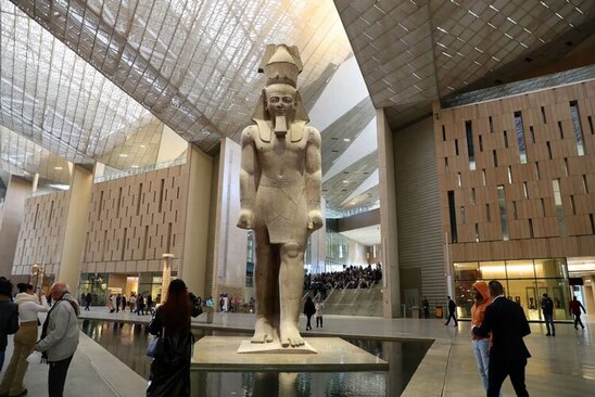 بازدید گردشگران از موزه ملی مصر + عکس