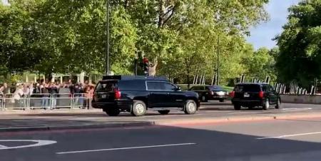  اسکورت خودروی رییس جمهور آمریکا با صد نفر و پنجاه خودرو بسیار مجهز + تصاویر