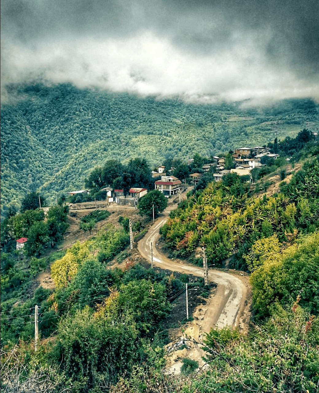 نمایی زیبا از روستای پاقلعه رامیان گلستان + عکس