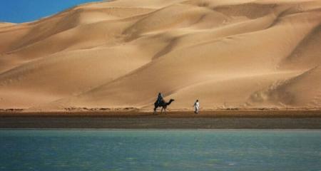 تصویری زیبا از تلفیق کویر و دریا در بندر تنگ، سیستان و بلوچستان