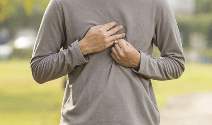 ۳ نشانه هشداردهنده که در معده بروز می‌کند اما مشکل قلبی است