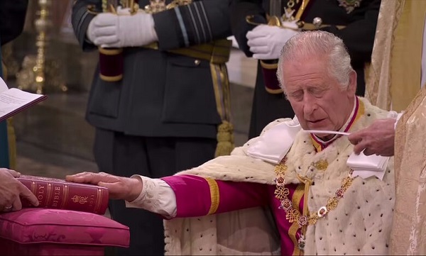 مراسم تاجگذاری پادشاه جدید بریتانیا که طولانی‌ترین دوران ولایت‌عهدی در تاریخ را تجربه کرد+ تصاویر