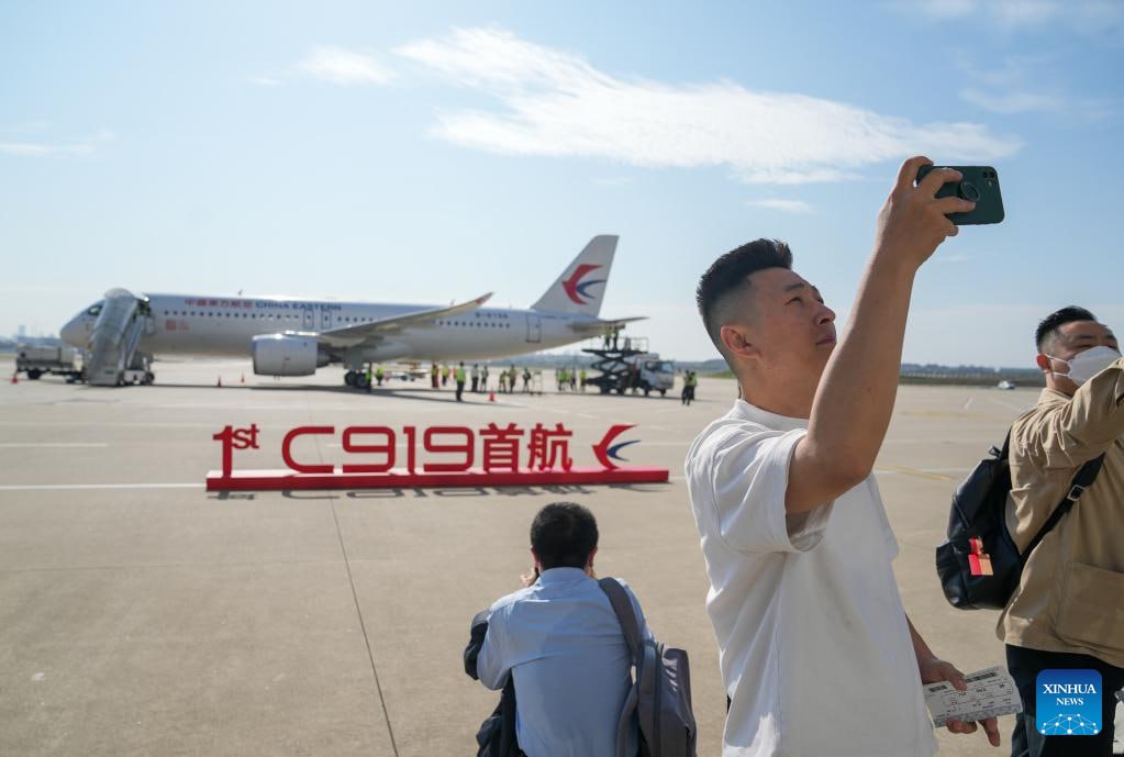 اولین پروازهای هواپیمای مسافربری ساخت چین + عکس