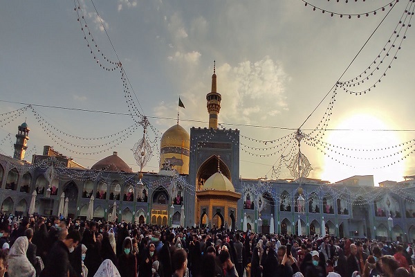 ماجرای عکس در طلای دارالسرور حرم امام رضا در اتاق امیر قطر+ تصویر