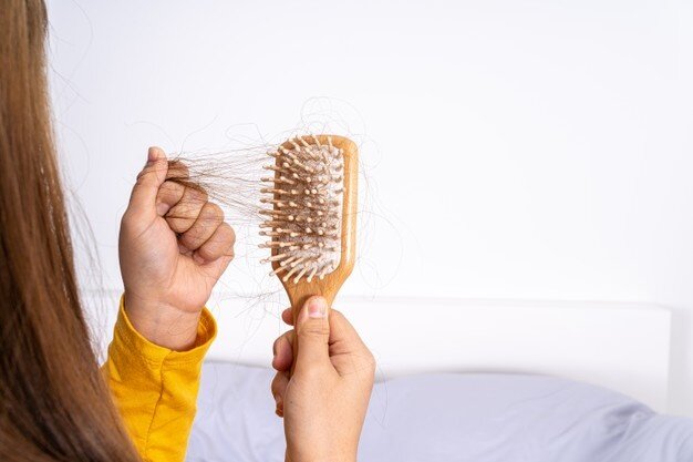 شستن موها با این دمکرده برای ریزش مو توصیه شده