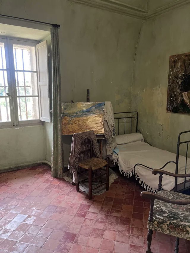 اتاق نقاش معروف در بیمارستان روانی+عکس