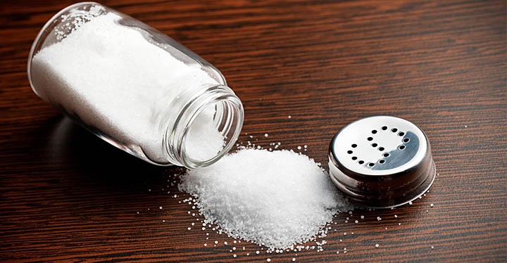 میزان عجیب نمک موجود در بعضی مواد غذایی و داروها
