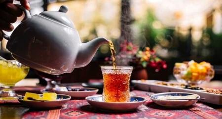 خوردن چای پررنگ ممنوع + از زخم معده تا یبوست