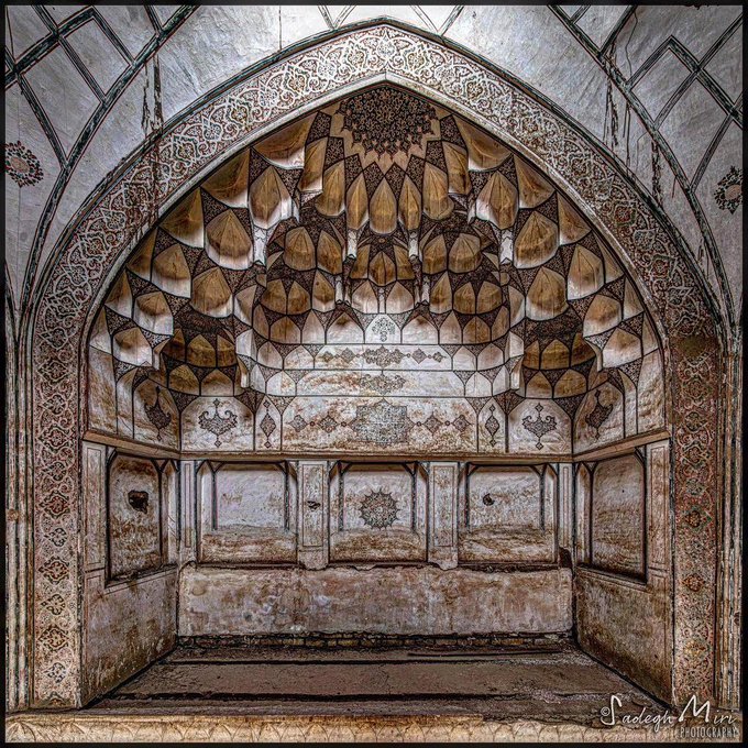 تزئینات زیبای خانه‌ بنی‌کاظمی در کاشان+عکس