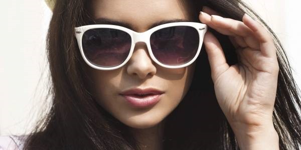  عینک آفتابی مناسب برای تابستان چه ویژگی هایی باید داشته باشد؟