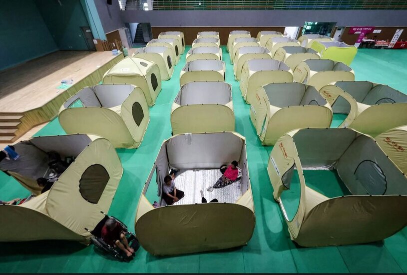 چادرهای اسکان سیل زدگان در کره جنوبی + عکس