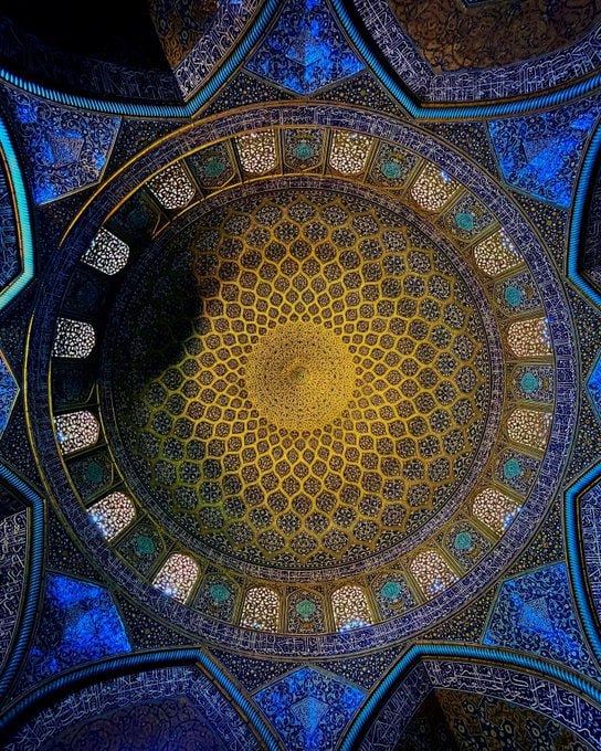 نمایی زیبا از مسجد شیخ لطف‌الله در اصفهان + عکس