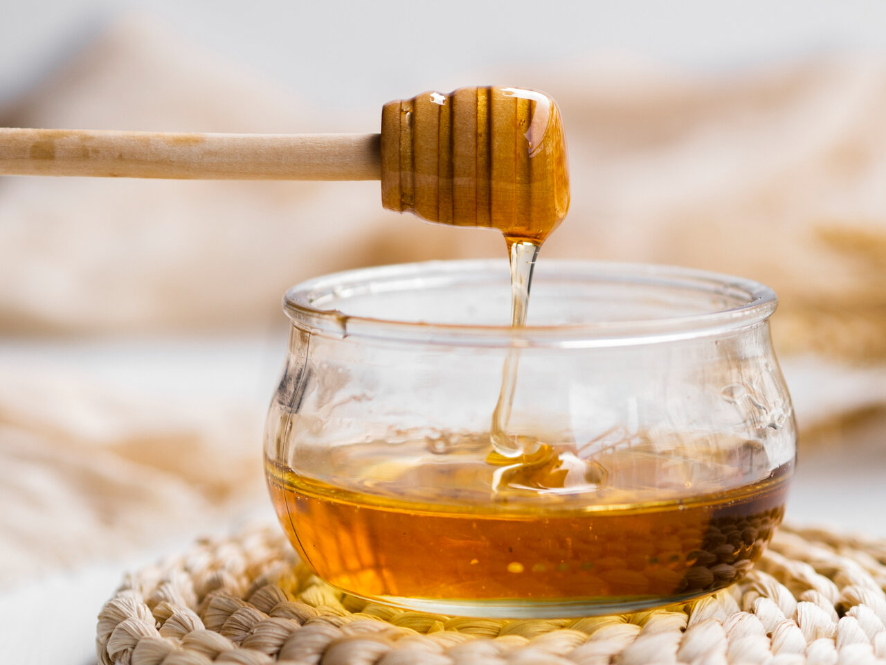 ترفندی برای تشخیص عسل طبیعی با سرکه
