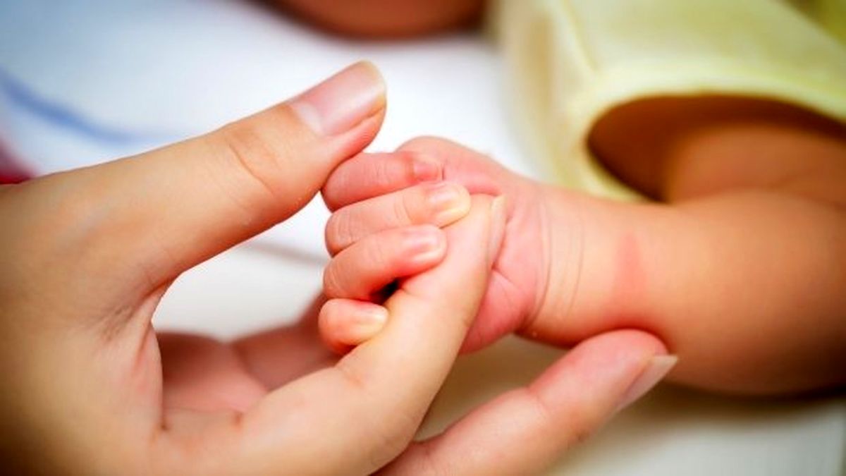 حمایت وزارت بهداشت  از دانشجویان مادرشیرده و باردار