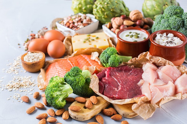اگر ۵۰ کیلو هستید روزی ۴۰ گرم پروتئین بخورید!