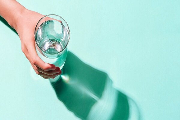 بیماران مبتلا به دیابت روزانه چه میزان آب مصرف کنند؟