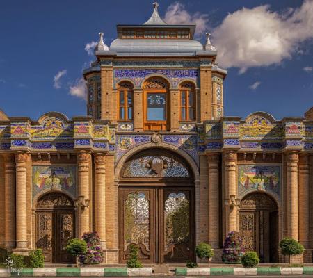 تصویر زیبایی از سر در باغ ملی در روز تهران+عکس