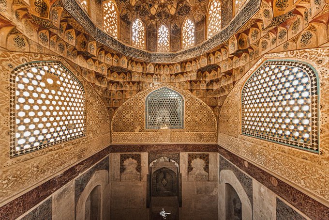شکوه معماری در مسجد گنجعلی خان کرمان+عکس