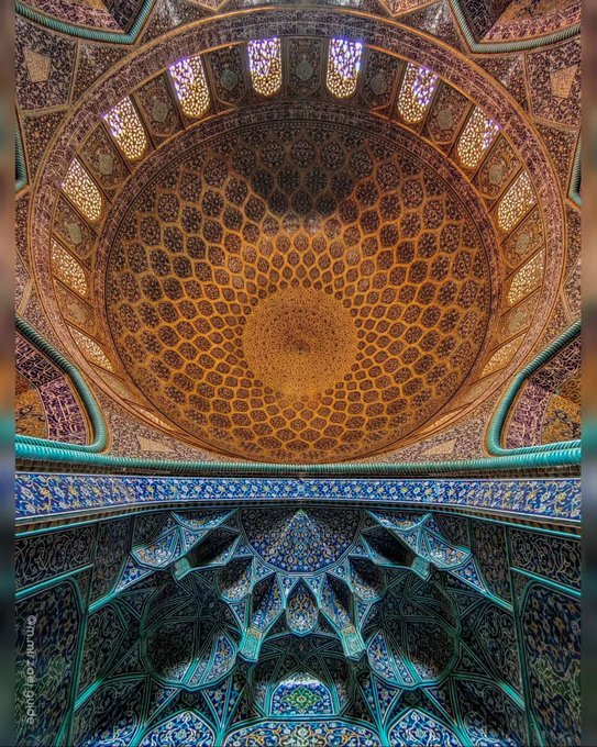 یک شگفتی عجیب در مسجد شیخ لطف الله+عکس