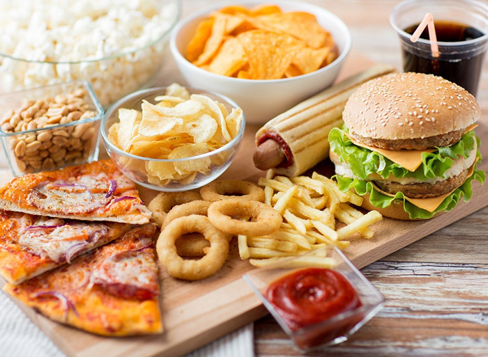 این غذاها را بعد از ساعت 8 شب نخورید!