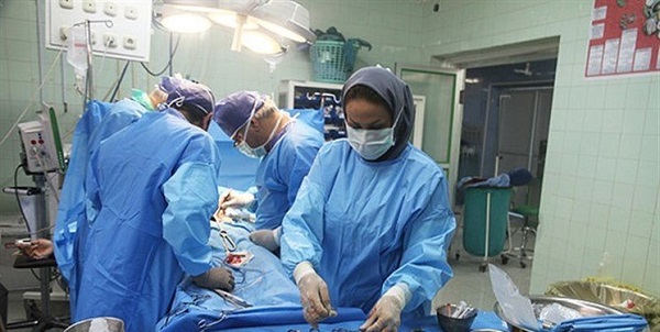 توده چهار کیلوگرمی از بدن دختر ۱۸ ساله خراسانی خارج شد + تصویر