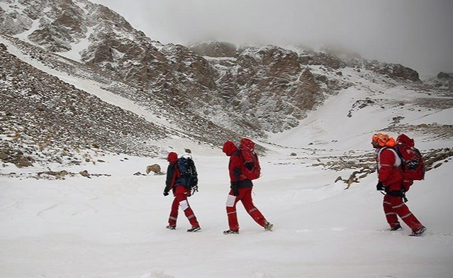نجات دو کوهنورد مفقود شده از ارتفاعات گرگان