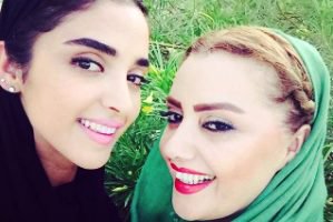 خانم بازیگر در کنار مادر بسیار جوانش+عکس