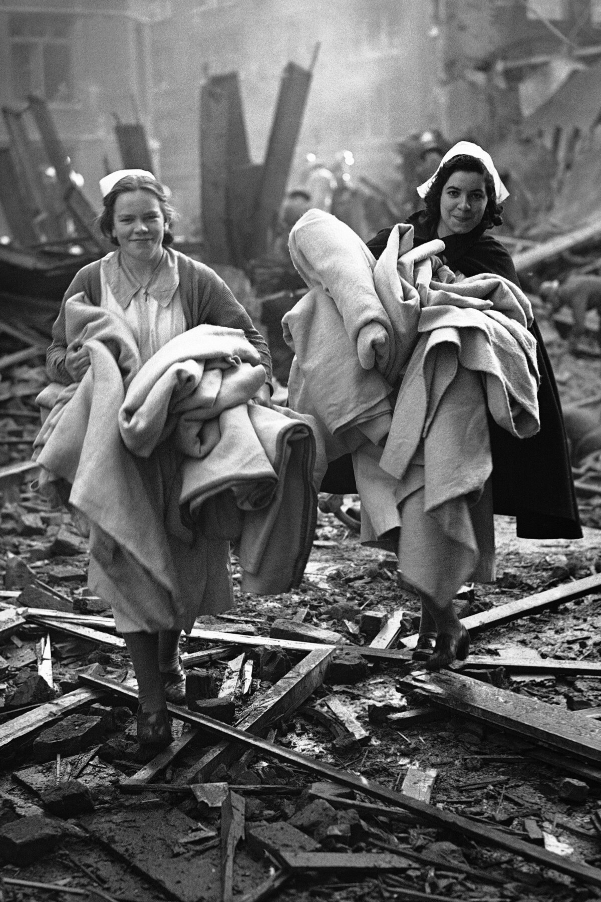 تصویری از 2 پرستار انگلیسی در جنگ جهانی دوم +عکس
